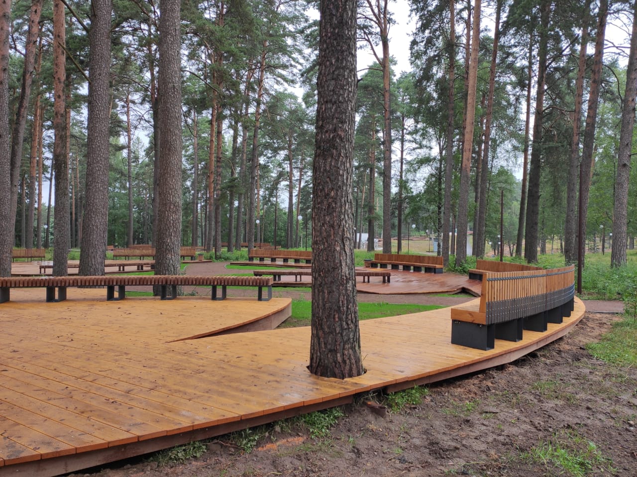 Парк «Заречный», город Луга, Ленинградская область (2020 год)