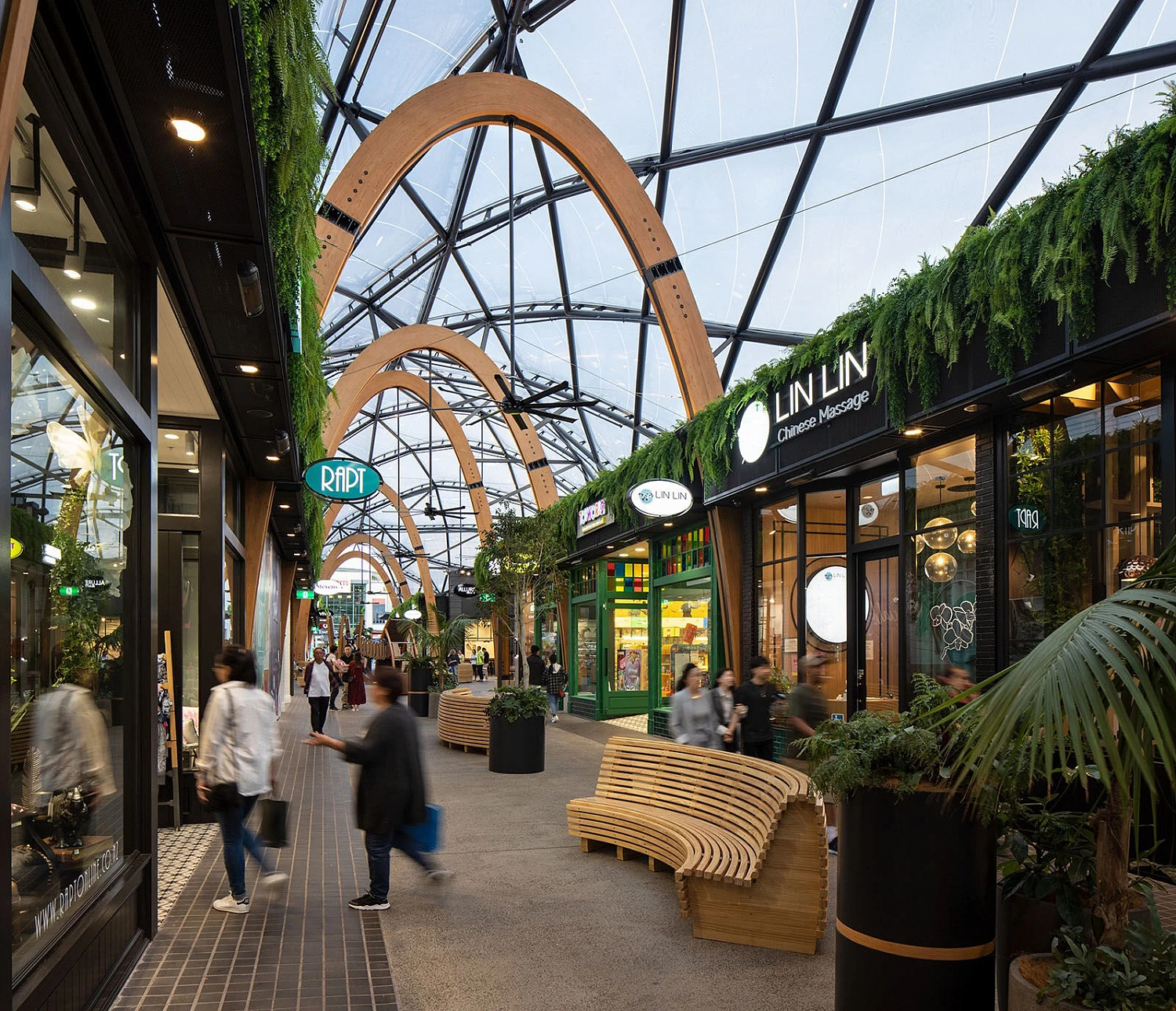 Garden Lane: как природа может быть интегрирована в торговую среду